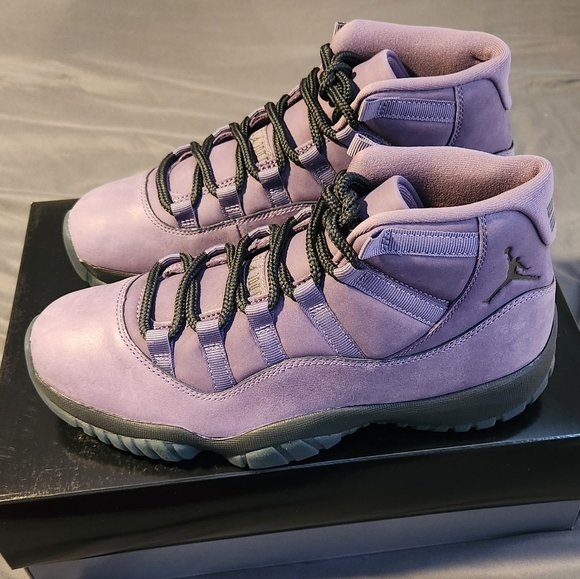 BRAND NEW AUTHENTIC LIMITED AIR JORDAN XI MOJAVE CITY SERIES SIZE 8.5